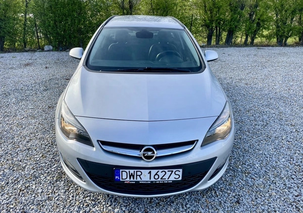 Opel Astra cena 29990 przebieg: 190000, rok produkcji 2012 z Milanówek małe 352